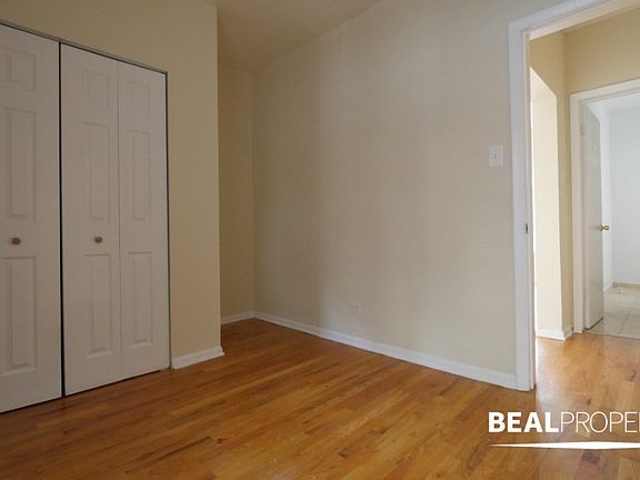 4th image of 624 W Barry Ave #B624-w1