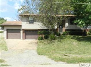 1001 E Walnut St, Desloge, MO 63601