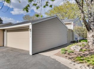 7517 Whitney Dr, Apple Valley, MN 55124