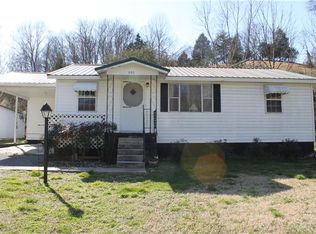 593 Riddle Rd, Shelbyville, TN 37160