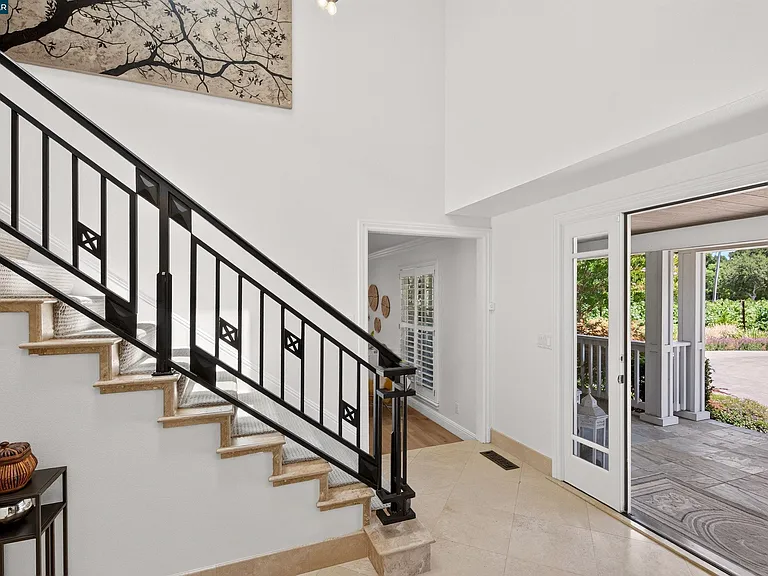 2207 Martin Ave — Photo 28