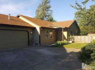 70 Sandalwood Loop, Creswell, OR 97426