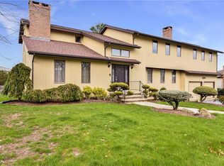 124 Rutland St, Cranston, RI 02920