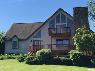 1901 Century Dr, Eureka, IL 61530