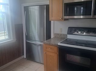 98 Brookline St APT 2, Worcester, MA 01603