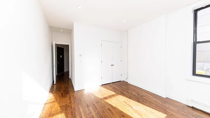 Rented by Nooklyn NYC LLC | media 12