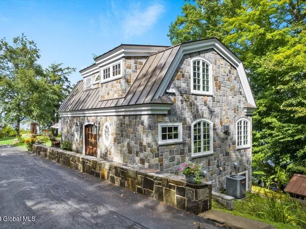 28 Dark Bay Lane, Lake George, NY 12845