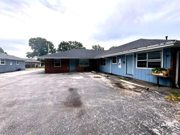 2052 S Barcliff Ave #D, Springfield, MO 65804