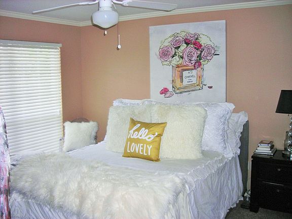 5th image of 525 Versailles Blvd APT G