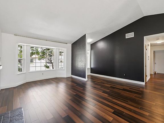 5th image of 309 Nancy Ln