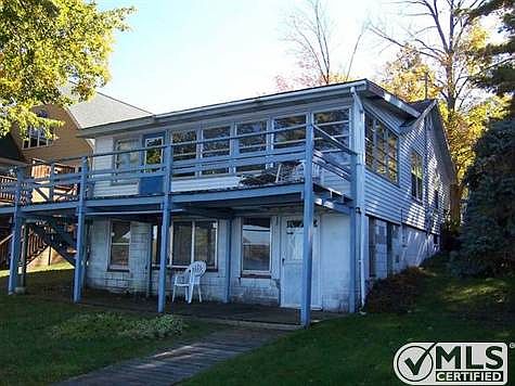 1st image of 800 Hillcrest Dr