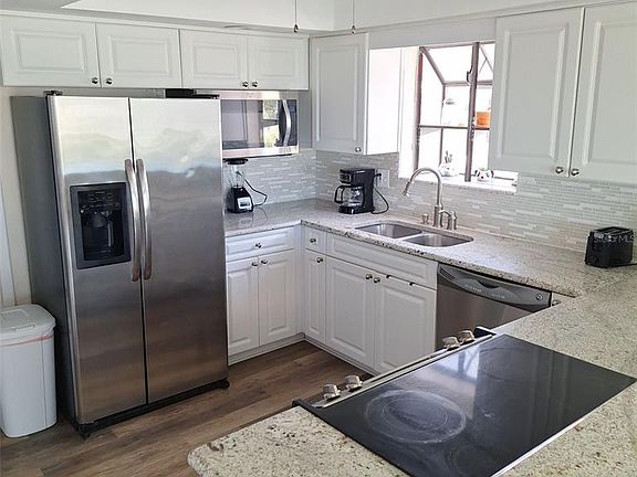 3rd image of 13202 GULF BOULEVARD