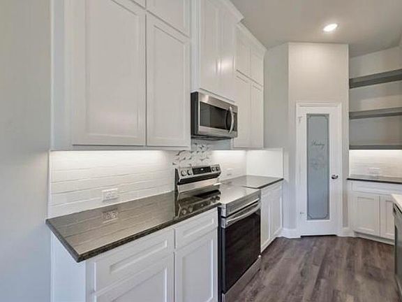 3rd image of 3524 N Littlejohn Ave