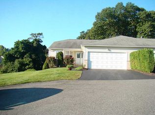 19 Quail Ridge Rd, North Providence, RI 02904
