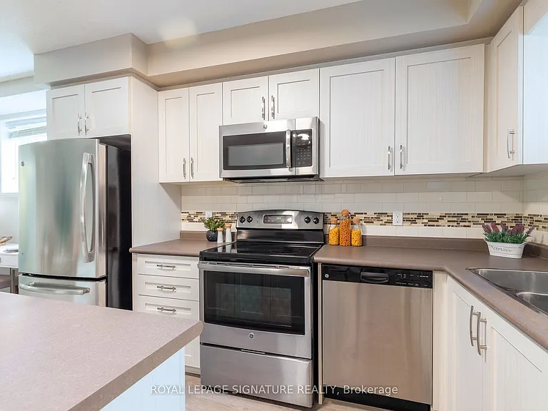 388 Old Huron Rd #23D — Photo 15