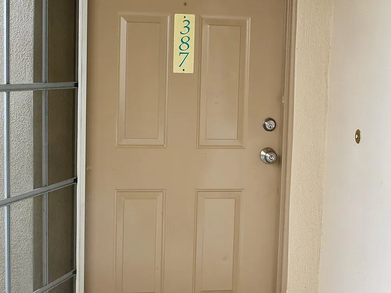 78387 Terra Cotta Ct #78387 — Photo 3