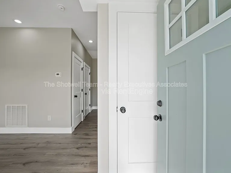 2711 Tarleton Ave — Photo 21