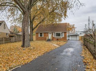 6755 Maple Ct, Bridgeview, IL 60455