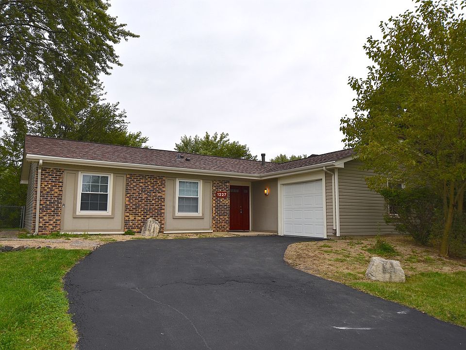 1st image of 1227 Laurie Ln