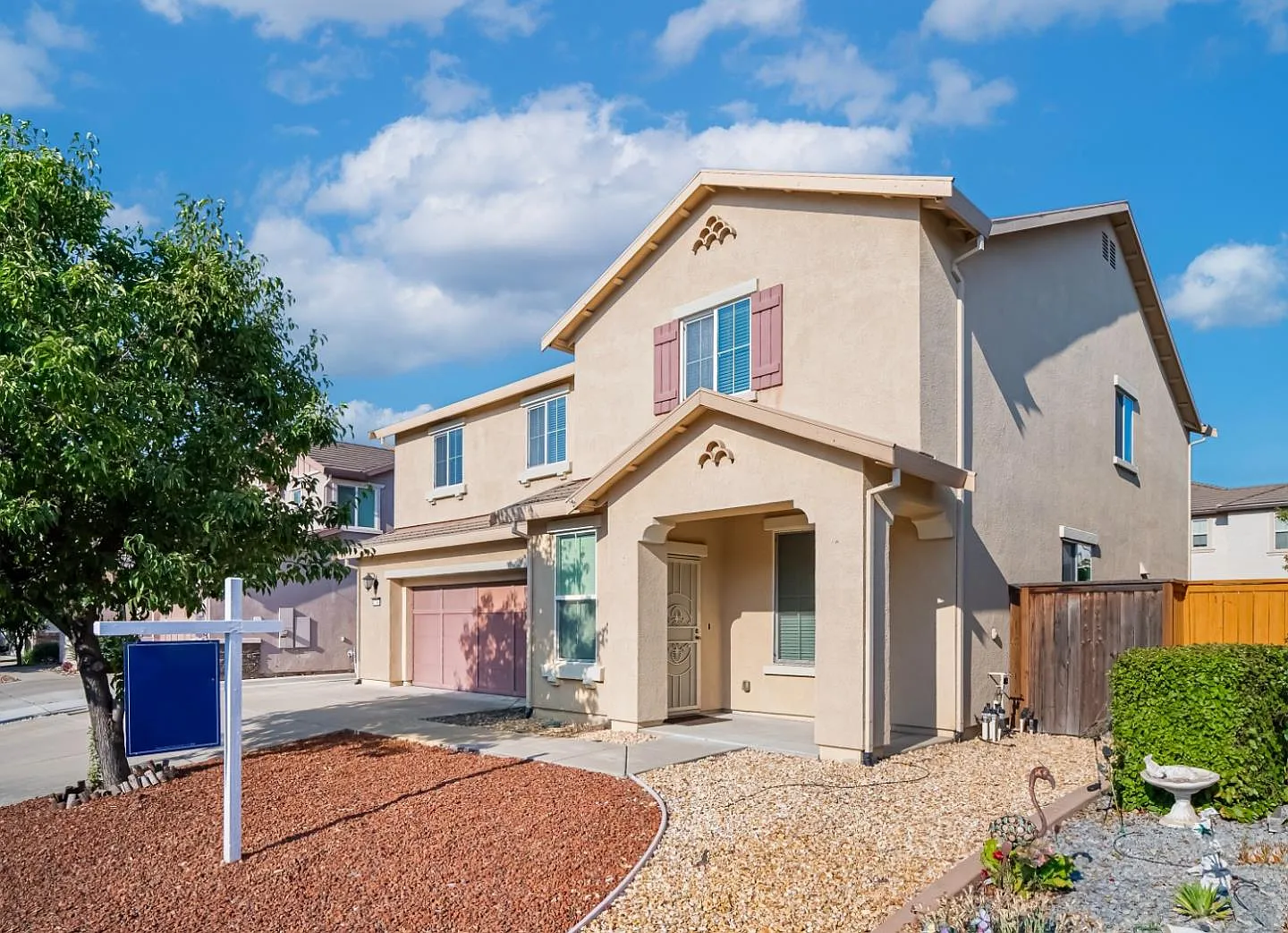9748 Collie Way photo 1