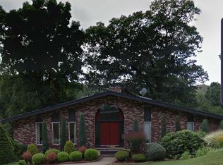 436 Woodland Hills Dr, Pittsburgh, PA