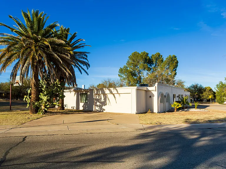 1714 W Meadow Hills Dr — Photo 47