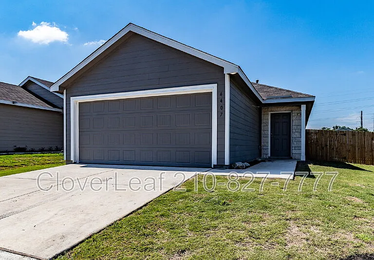 4407 Grassland Pass — Photo 1