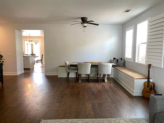 4th image of 1361 Vineyard Pl