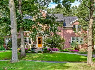 664 Forest Ave, Glen Ellyn, IL 60137