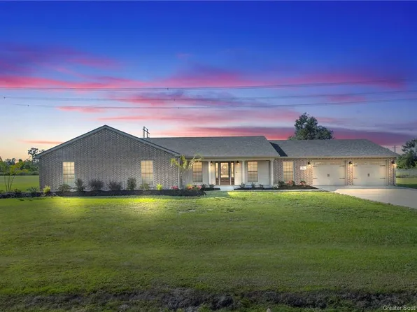 769 Sabre Dr, Lake Charles, LA 70611
