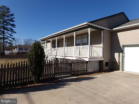 3rd image of 101 Cherokee Dr