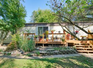 15337 Kathryn Ct, Pinckney, MI
