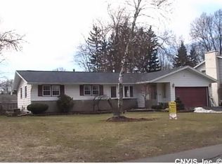 114 Single Dr, North Syracuse, NY 13212