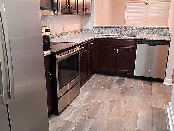 3rd image of 5179 NW 22nd St