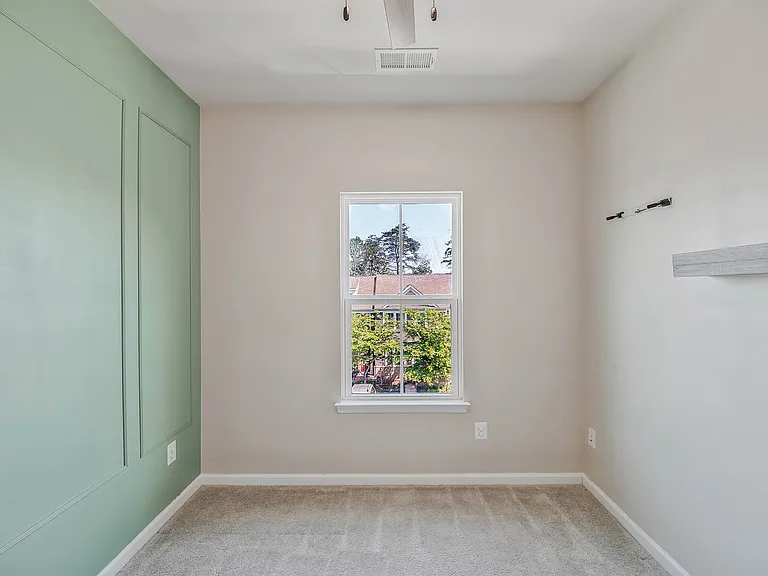 10711 Hinton Way — Photo 33
