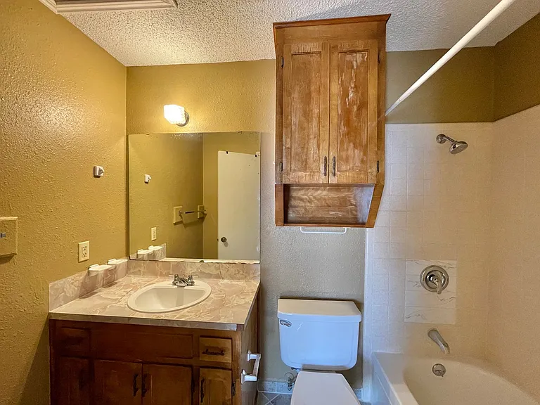 4806 Rainbow Cir — Photo 17
