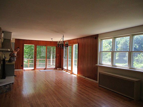 Upstairs dining area