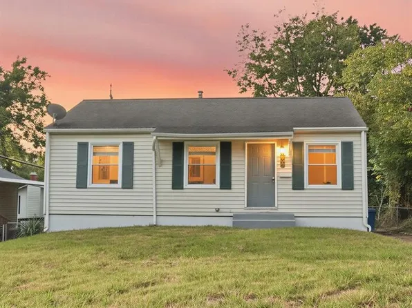 400 Crawford Rd, Saint Louis, MO 63137