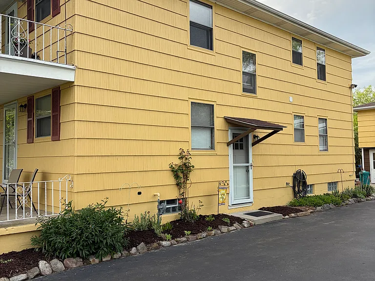 362 Center Rd — Photo 3