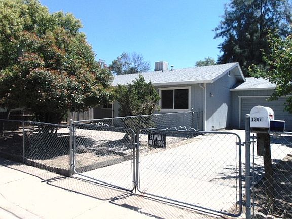 2nd image of 1307 Deborah Dr