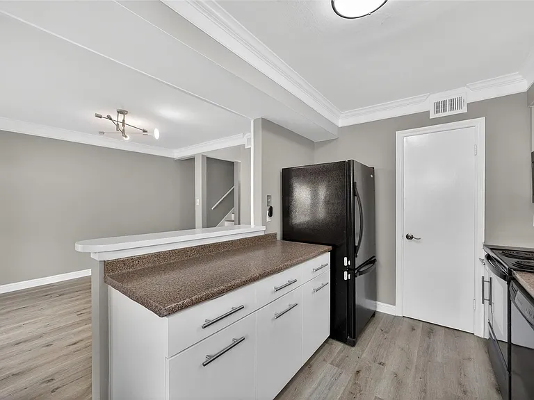 2109 Lander Ln #79 — Photo 14
