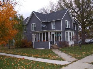 803 N 6th St, Rochelle, IL 61068