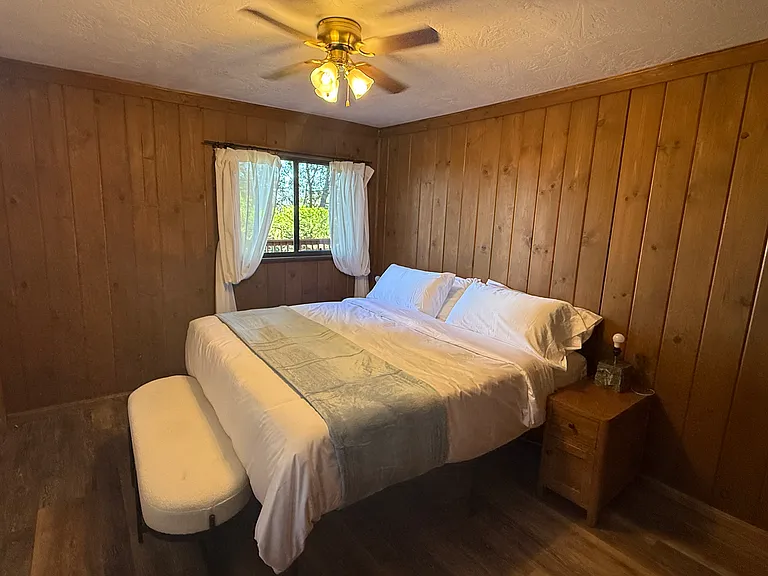 545 W Victoria Ct #1 — Photo 7