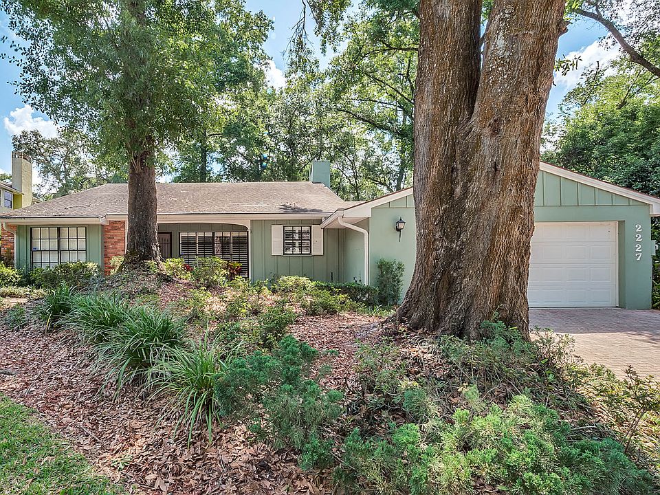 1st image of 2227 Dogwood Cir