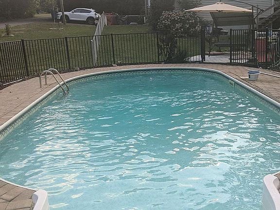 2nd image of 3024 Idlewild Blvd NE