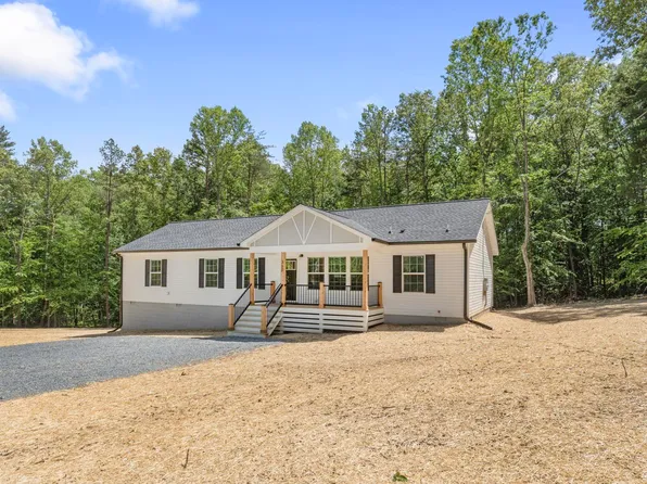 360 Dogwood Lake Dr, Louisa, VA 23093