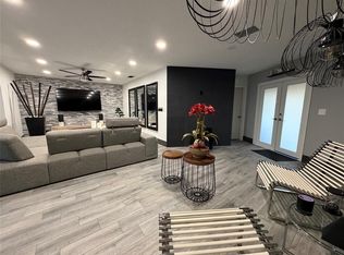 11240 NW 43rd St, Coral Springs, FL 33065