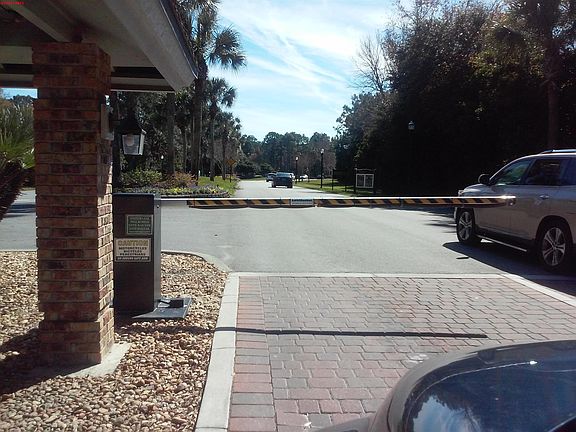 5th image of 3056 Cypress Creek Dr N
