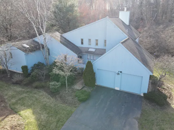 27 Westcliff Drive, West Hartford, CT 06117