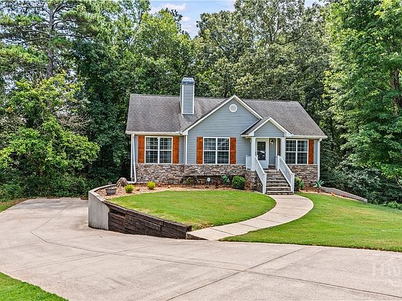 2nd image of 334 Tallassee Lane